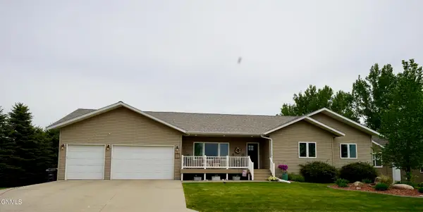 2511 3rd Street Ne, Jamestown, ND 58401