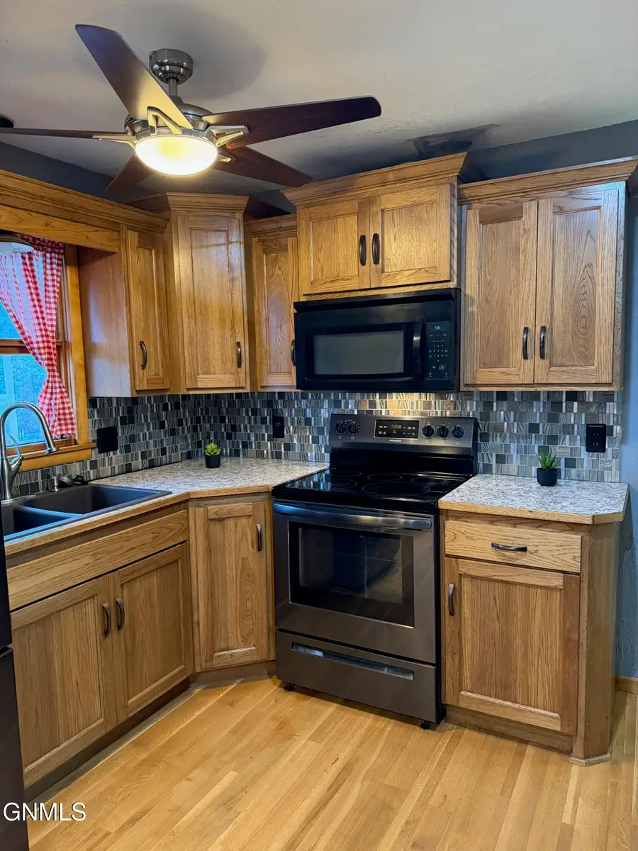 1134 Summit Boulevard, Bismarck, ND 58504 - #2