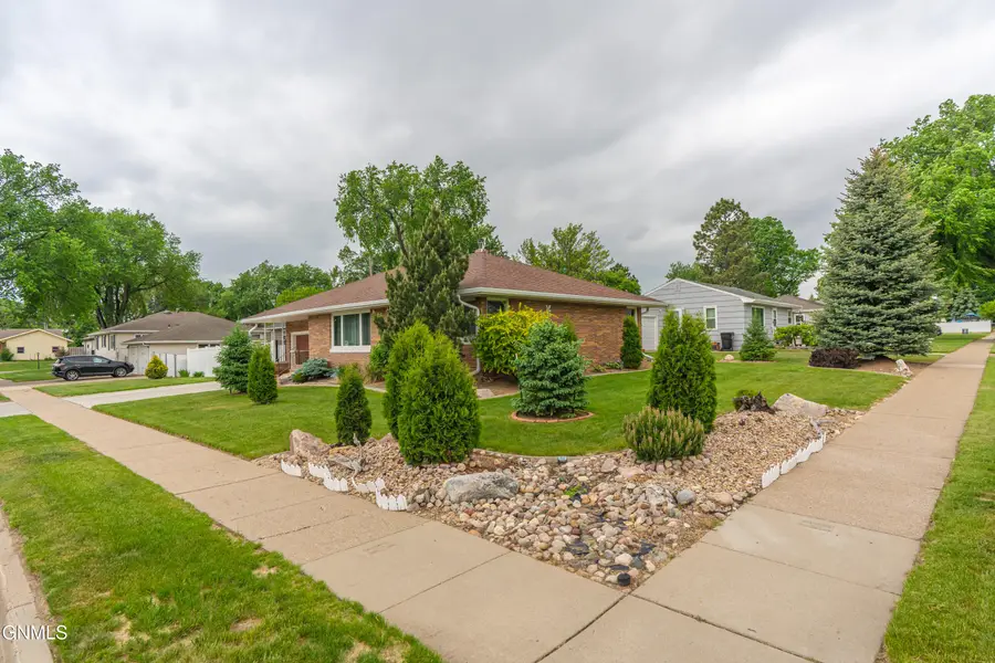 1110 1st Street N, Bismarck, ND 58501 - #2