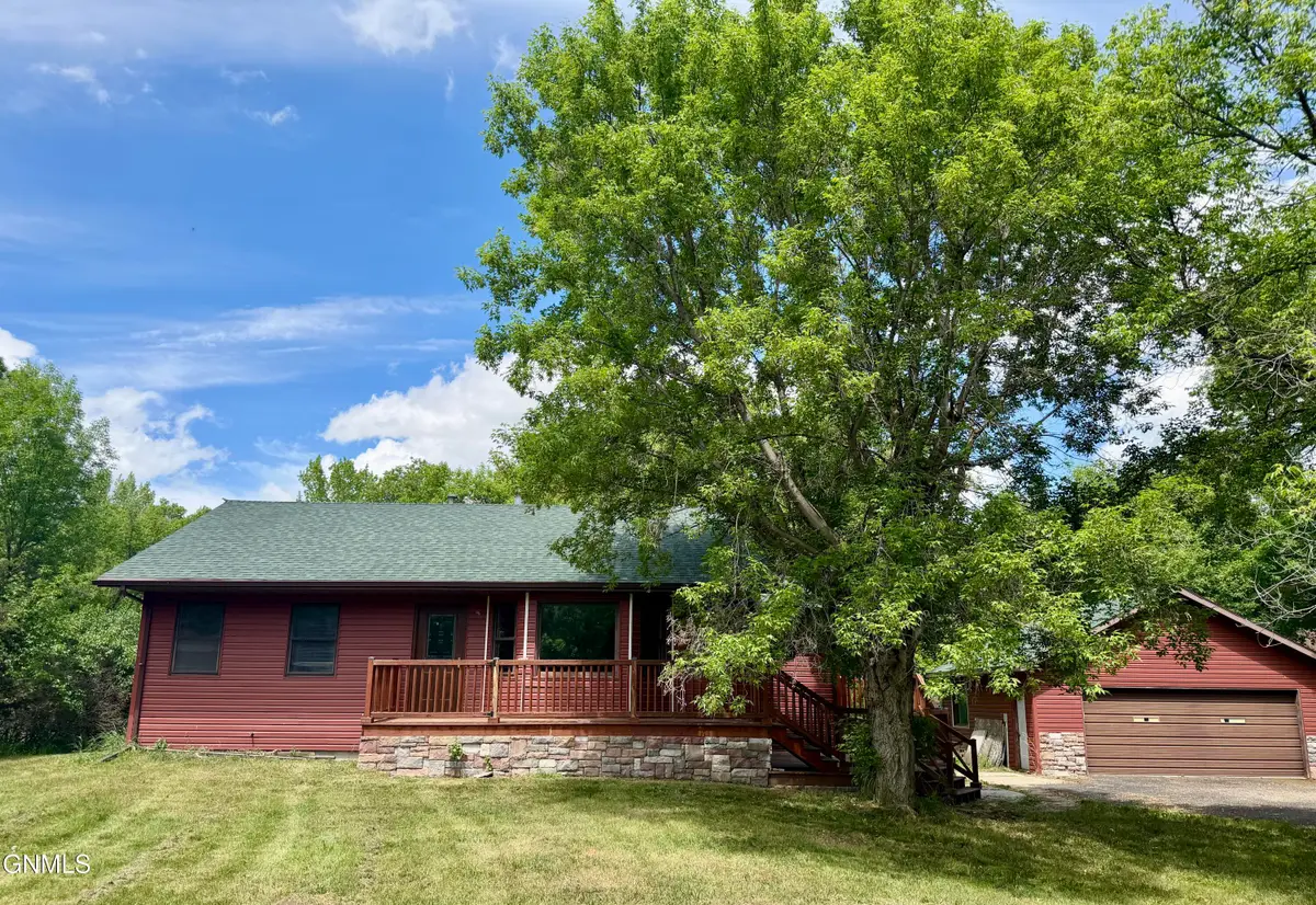5760 Lariat Loop, Bismarck, ND 58503 - #1