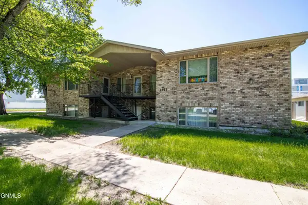 1321 Thayer Avenue #3, Bismarck, ND 58501