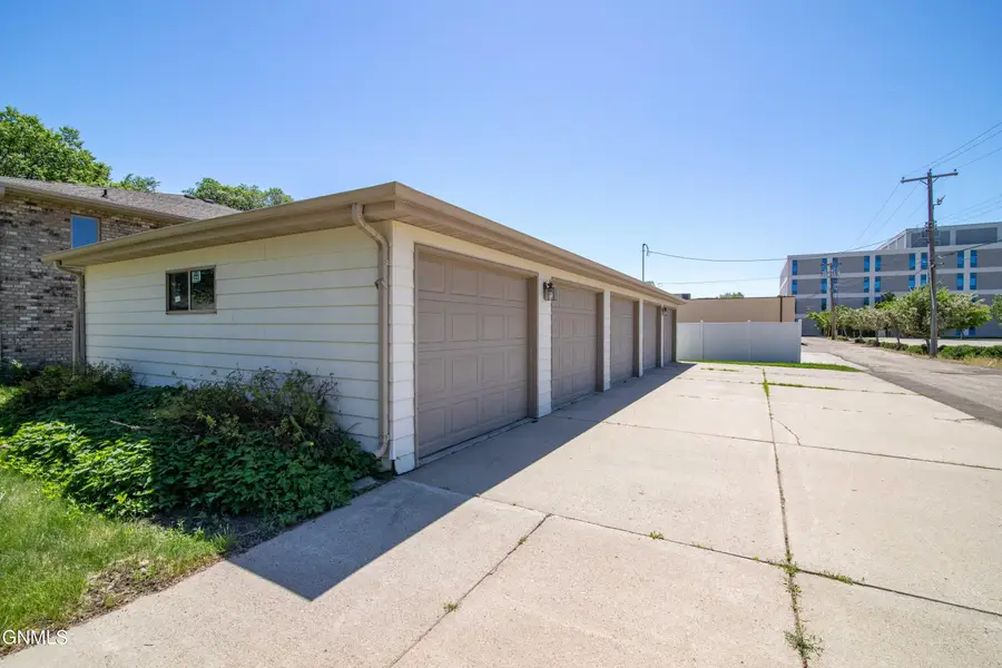 1321 Thayer Avenue #3, Bismarck, ND 58501 - #3