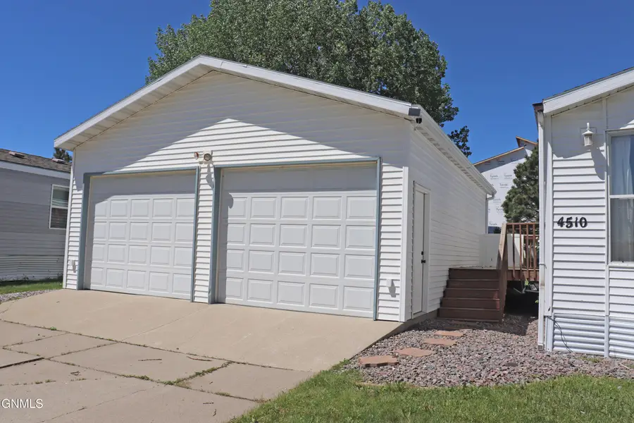 4510 Lafayette Drive, Bismarck, ND 58503 - #2