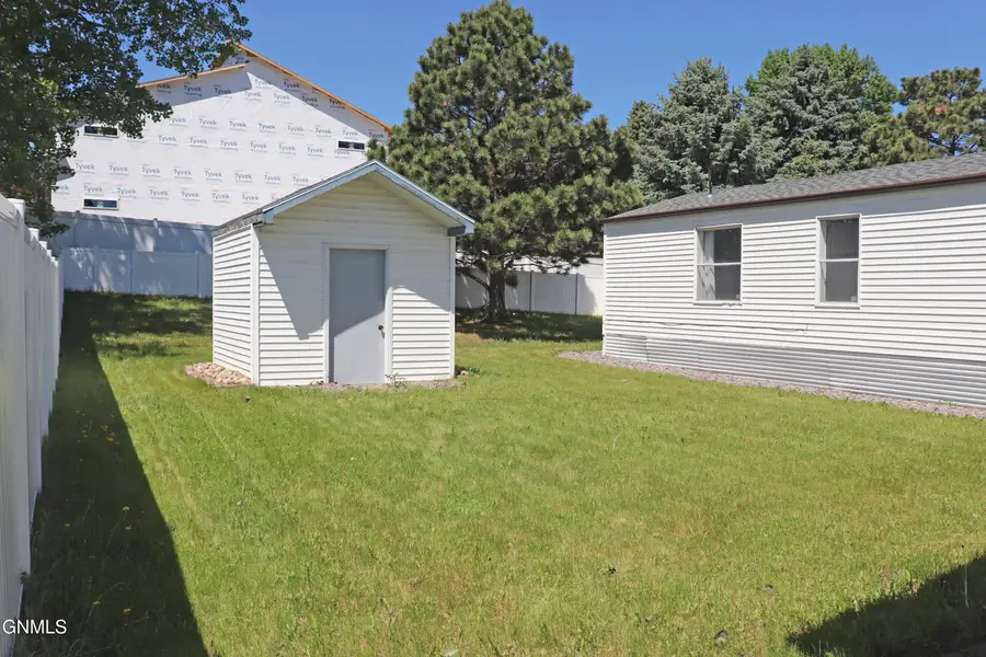 4510 Lafayette Drive, Bismarck, ND 58503 - #3