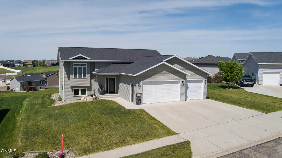 514 18th Street Se, Mandan, ND 58554 - #1