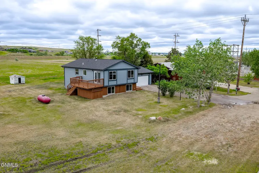 1804 14th Avenue E, Williston, ND 58801 - #2