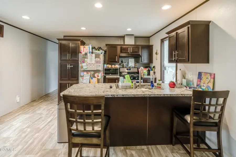 106 W Deer Street, Mandan, ND 58554 - #2