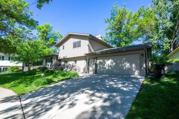 2440 Atlas Drive, Bismarck, ND 58503