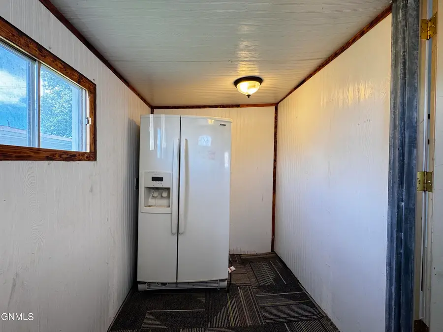 1404 Virginia Avenue, Bismarck, ND 58504 - #3