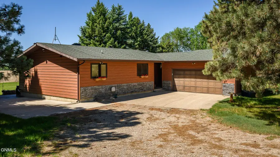 4001 102nd Avenue Se, Bismarck, ND 58504 - #3