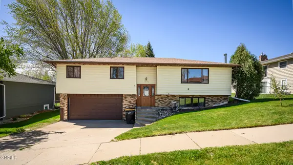 1709 Kennedy Avenue, Bismarck, ND 58501