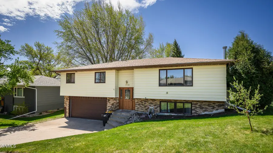 1709 Kennedy Avenue, Bismarck, ND 58501 - #3