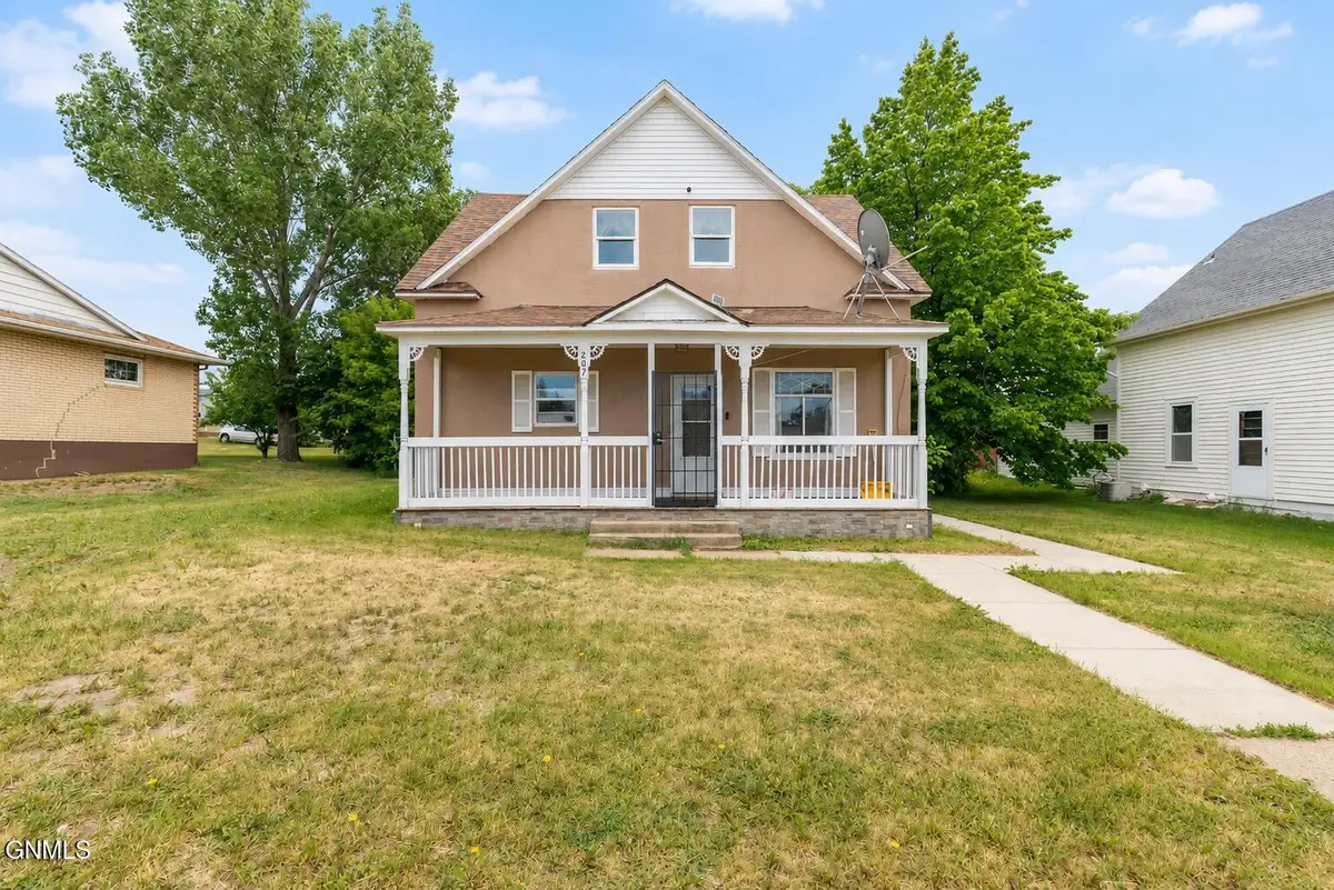 207 3rd Street N, New Salem, ND 58563 - #1