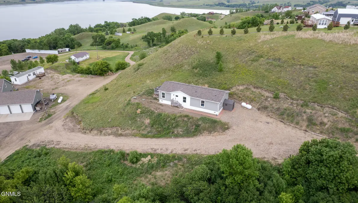 8166 Palm Road, Linton, ND 58552 - #1