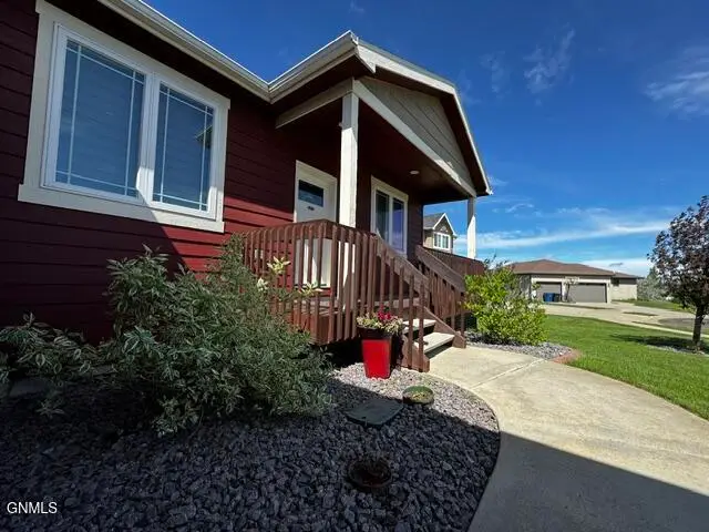 2833 Bullinger Drive, Dickinson, ND 58601 - #3