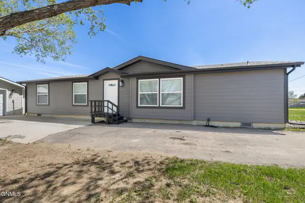 608 1st Avenue Nw, Crosby, ND 58730