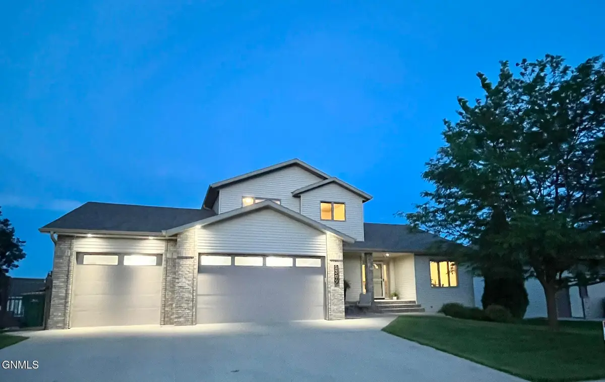 1309 Golden Eagle Lane, Bismarck, ND 58503 - #1
