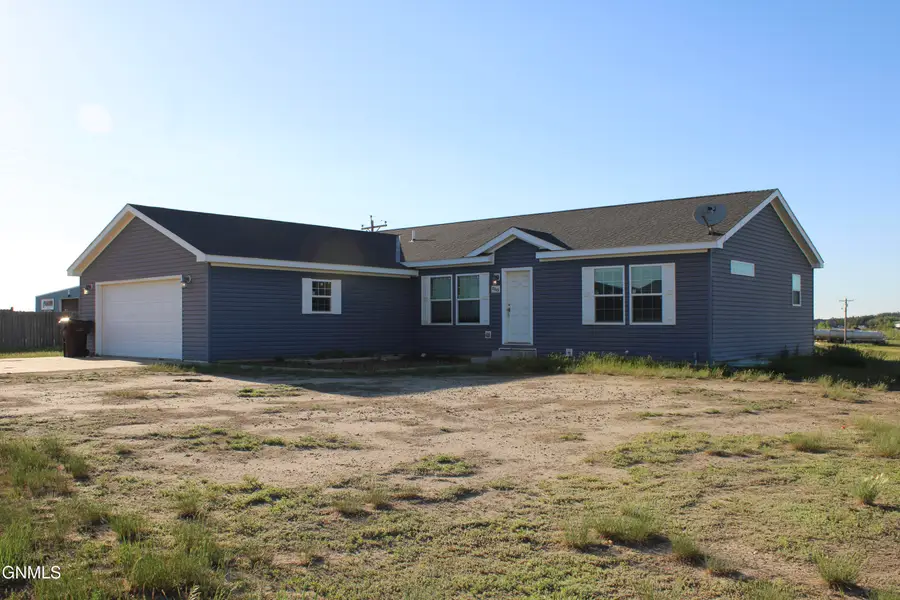 12249 26th F Street Nw, Watford City, ND 58854 - #3