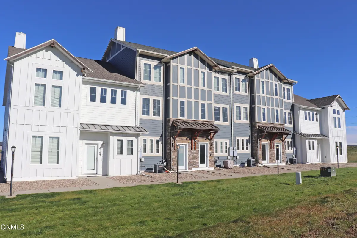 3165 Sullivan Loop, Lincoln, ND 58504 - #1