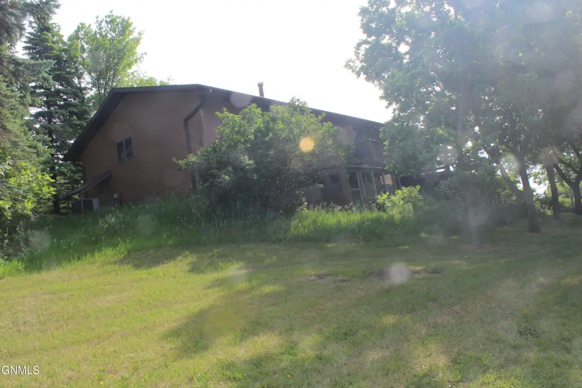 8771 37th Street Se #7, Jamestown, ND 58401 - #1