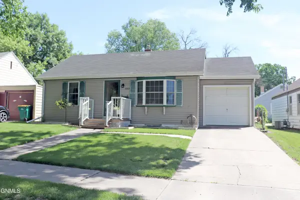 1003 10th Street, Bismarck, ND 58501