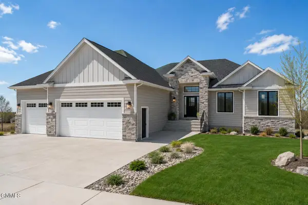 2619 Frisco Way, Bismarck, ND 58503