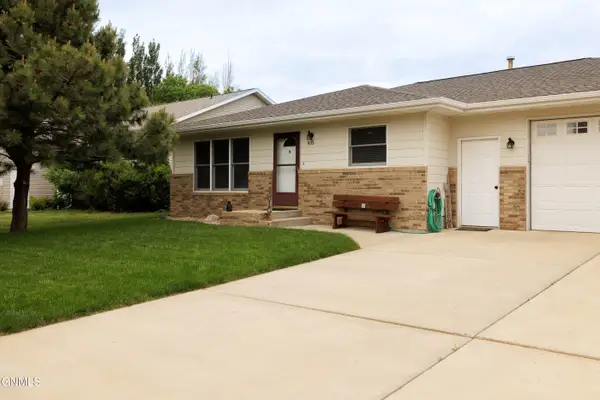 910 20th Street W, Dickinson, ND 58601