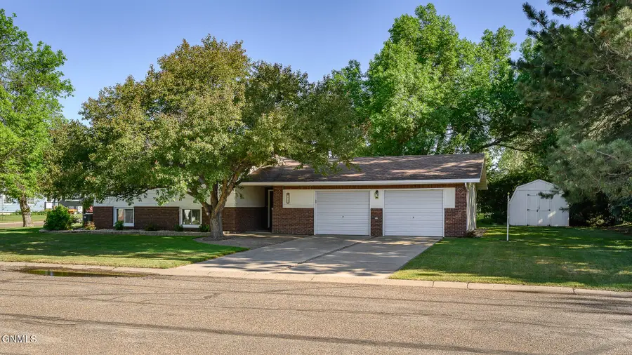 222 3rd Street W, Center, ND 58530 - #2