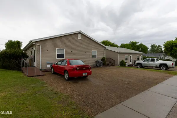 705 & 707 Main Street, Underwood, ND 58576
