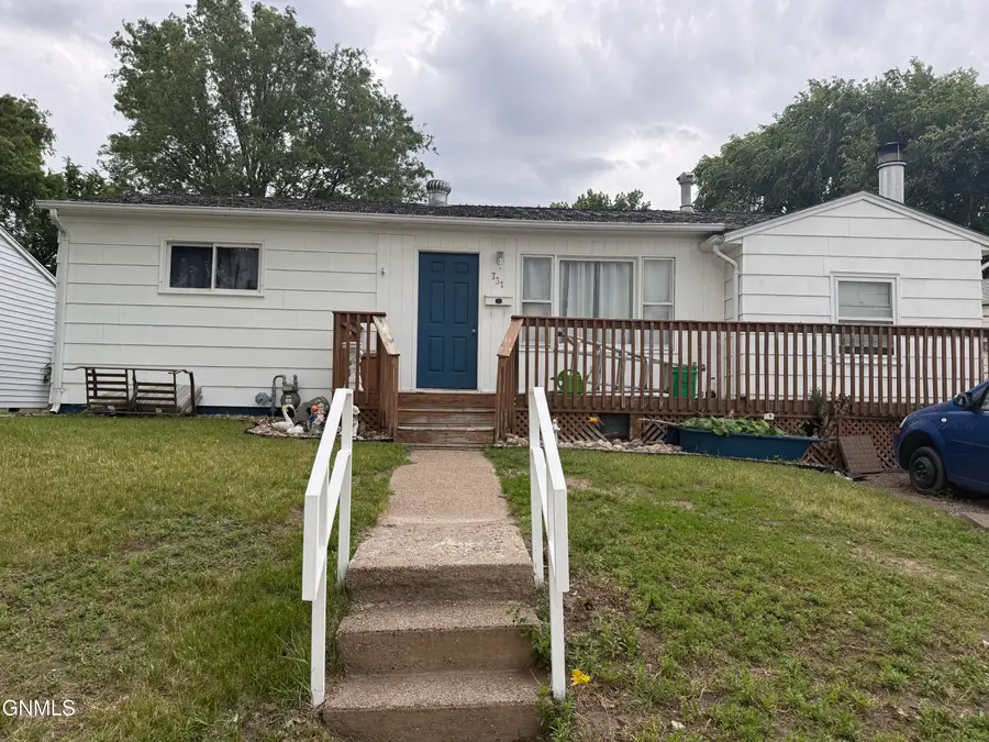 731 Boehm Drive, Bismarck, ND 58504 - #2