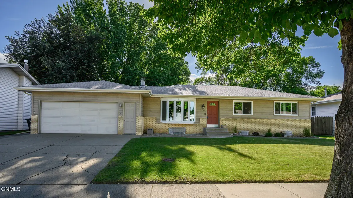 1315 Portland Drive, Bismarck, ND 58504 - #1