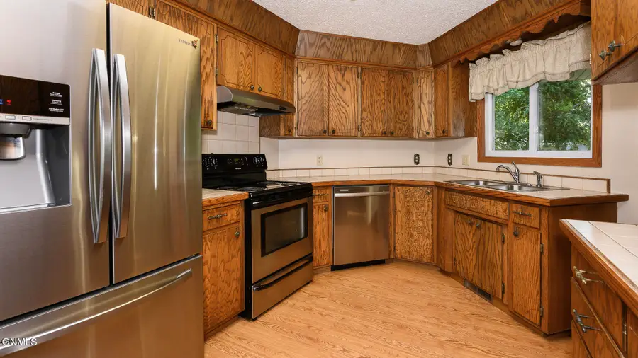 1315 Portland Drive, Bismarck, ND 58504 - #3