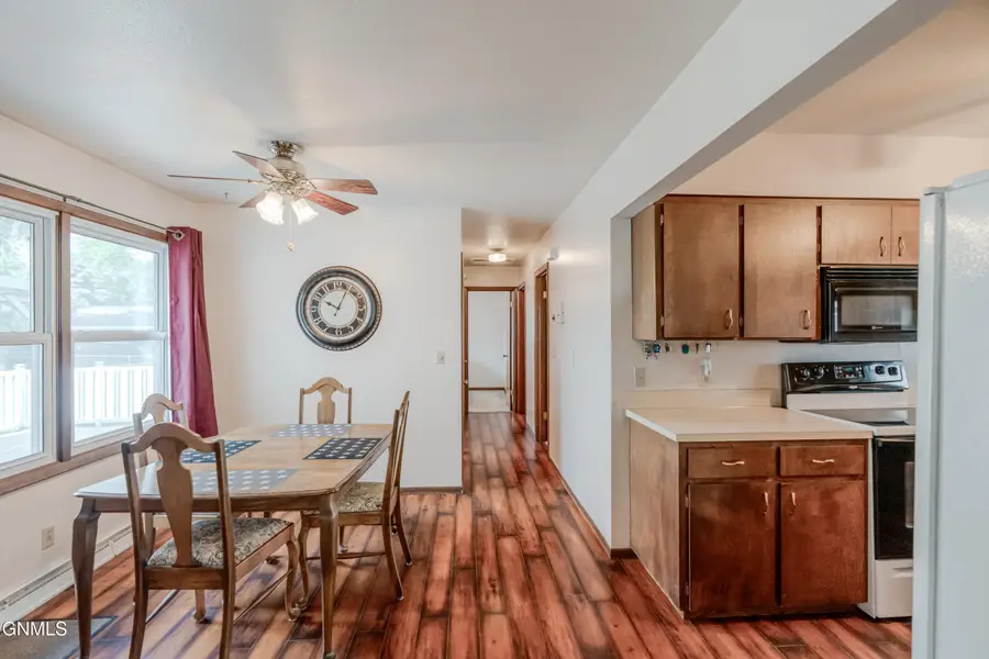 1302 7th Street, Bismarck, ND 58504 - #3