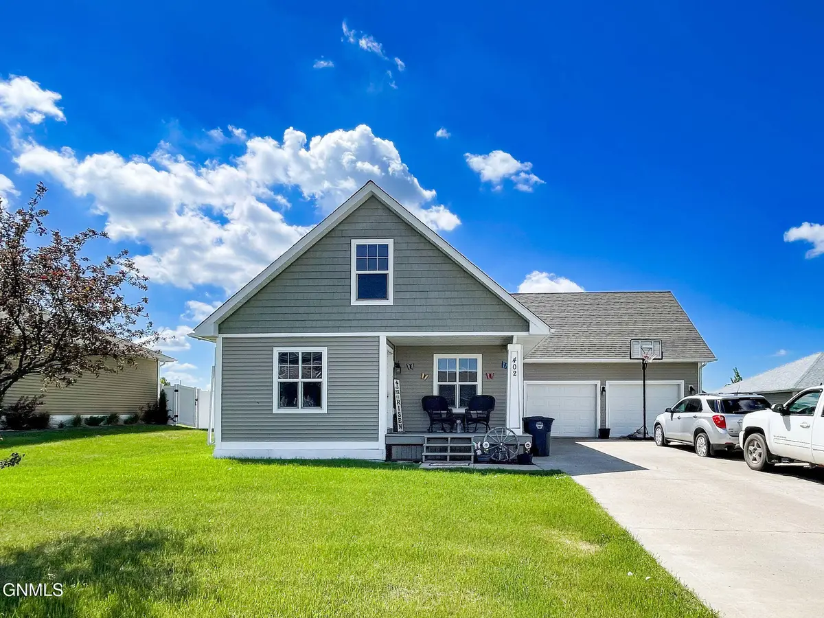 402 9th Avenue Se, Stanley, ND 58784 - #1