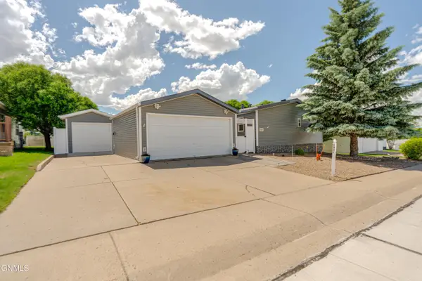 1837 Valley Loop, Bismarck, ND 58503