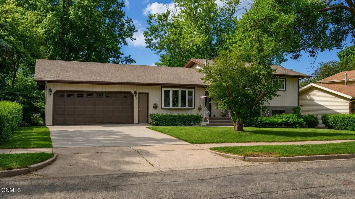 2009 Grimsrud Drive, Bismarck, ND 58501 - #1