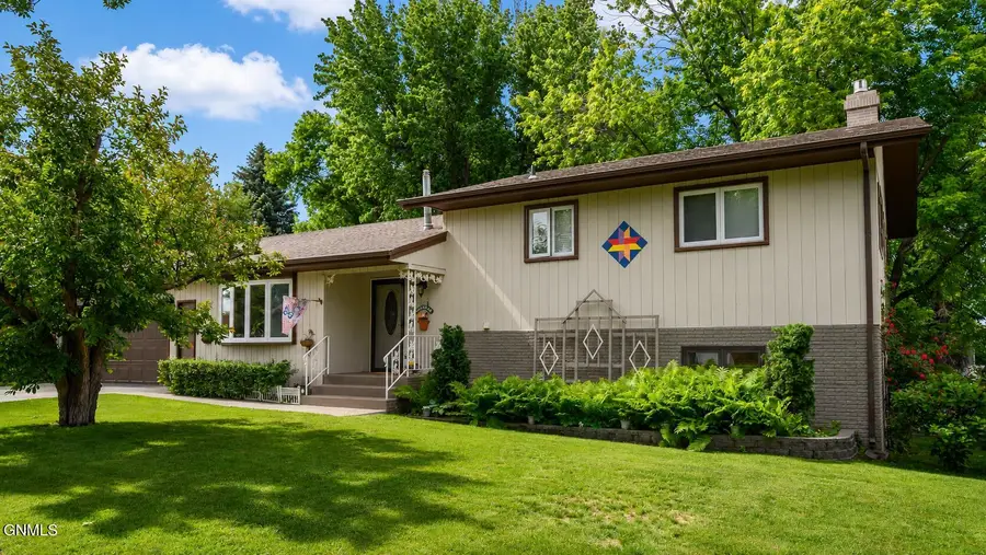 2009 Grimsrud Drive, Bismarck, ND 58501 - #2