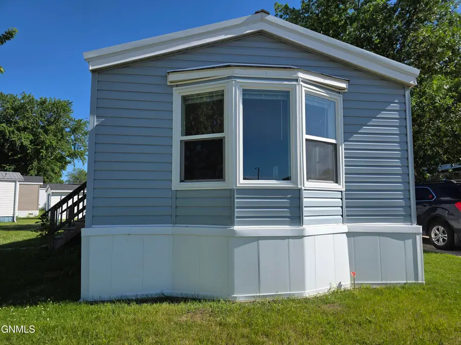 240 Northland Estates, Jamestown, ND 58401 - #2
