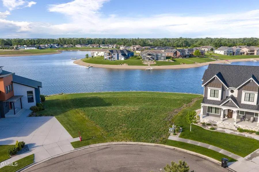 3832 Bounty Circle, Bismarck, ND 58504 - #3