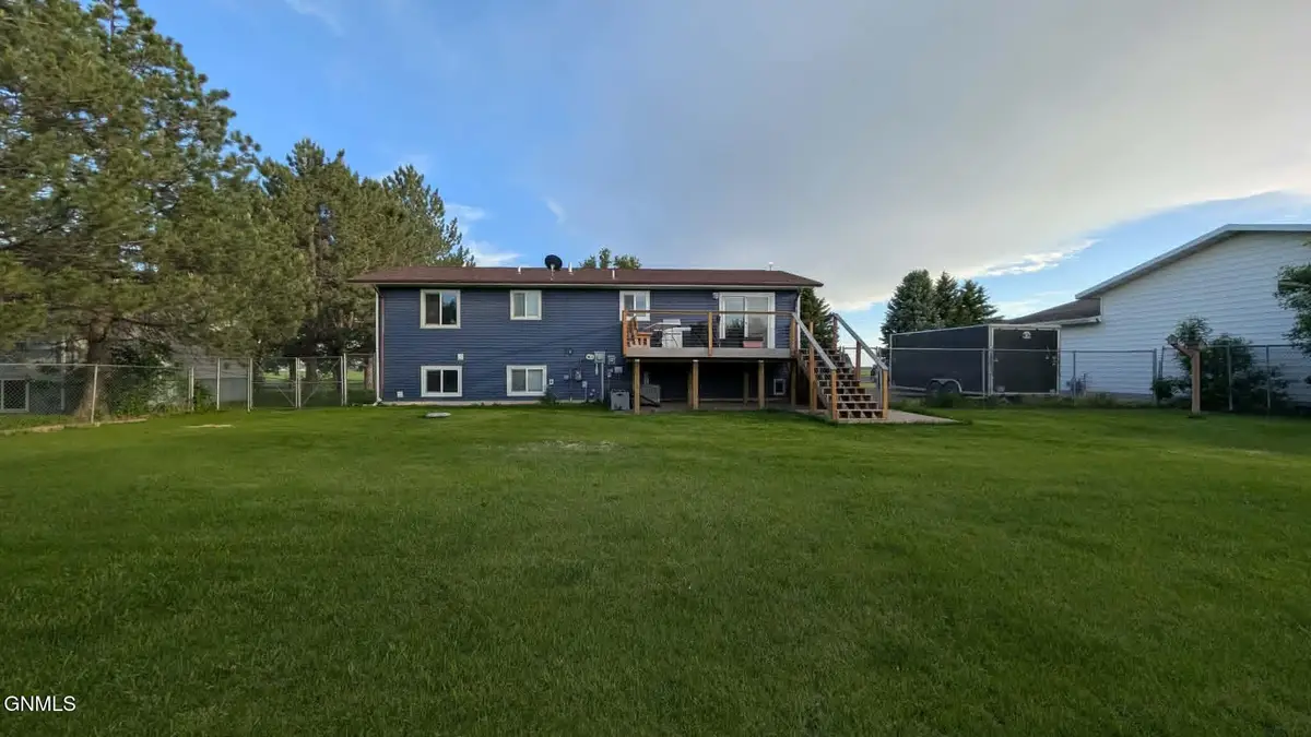 1807 14th Street Sw, Sidney, MT 59270 - #1