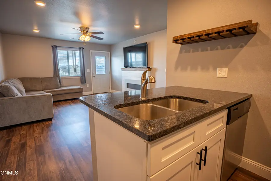 829 Canada Avenue #27, Bismarck, ND 58503 - #2