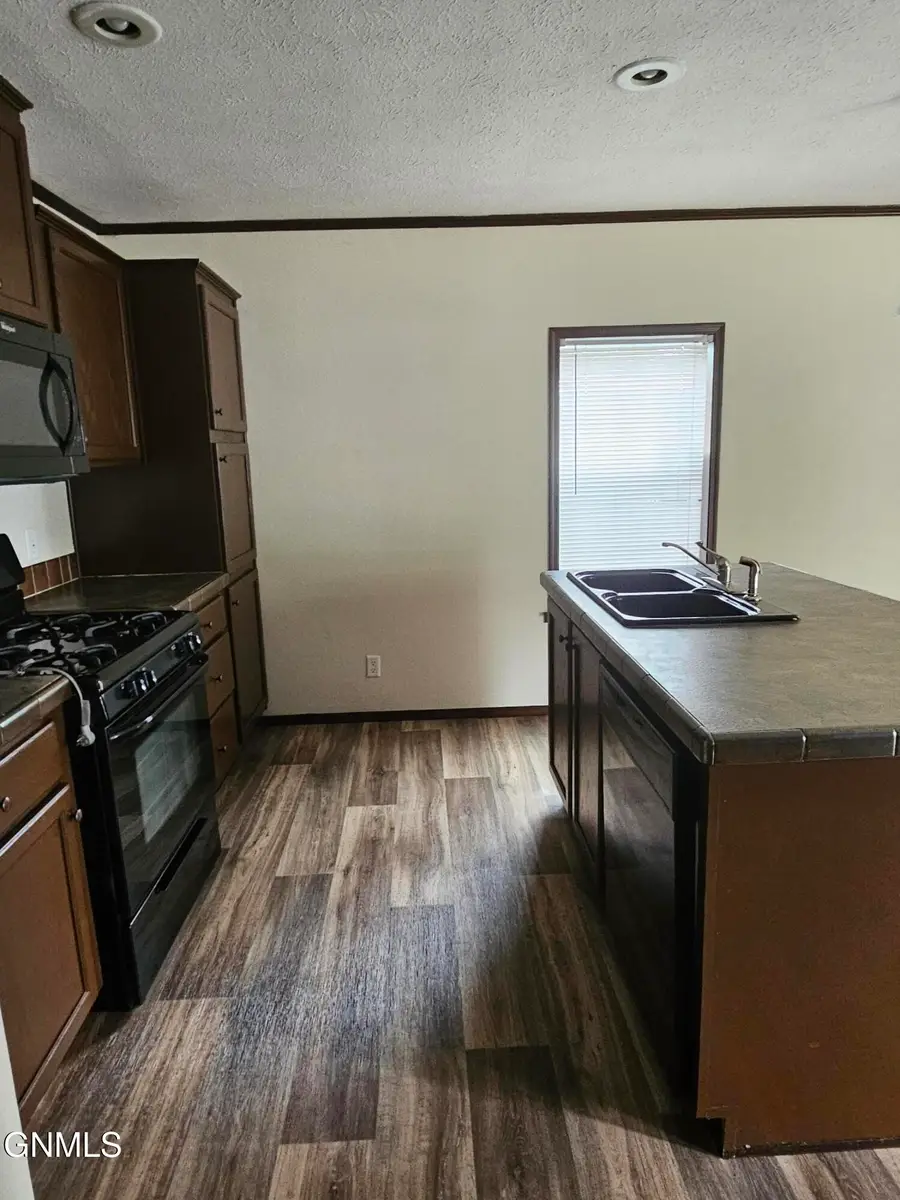 2600 University Avenue #35, Williston, ND 58801 - #2