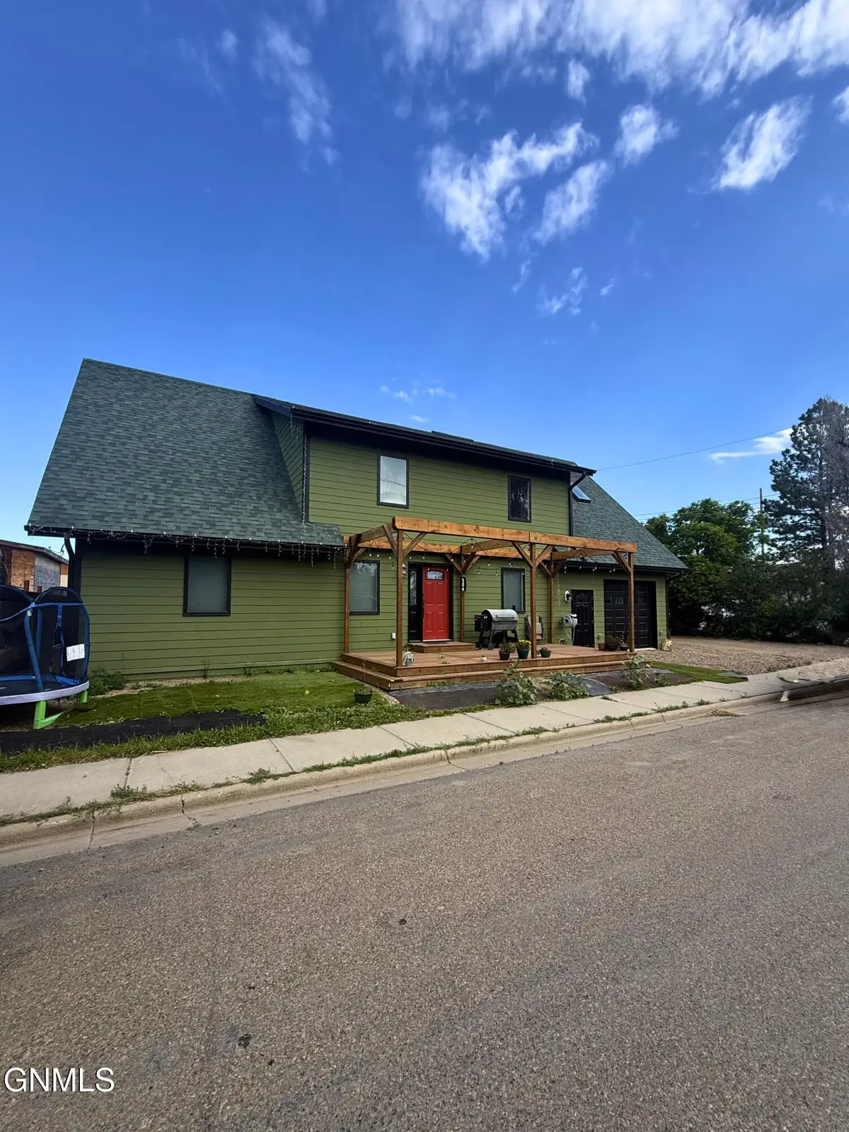 506 6th Avenue Ne, Sidney, MT 59270 - #1