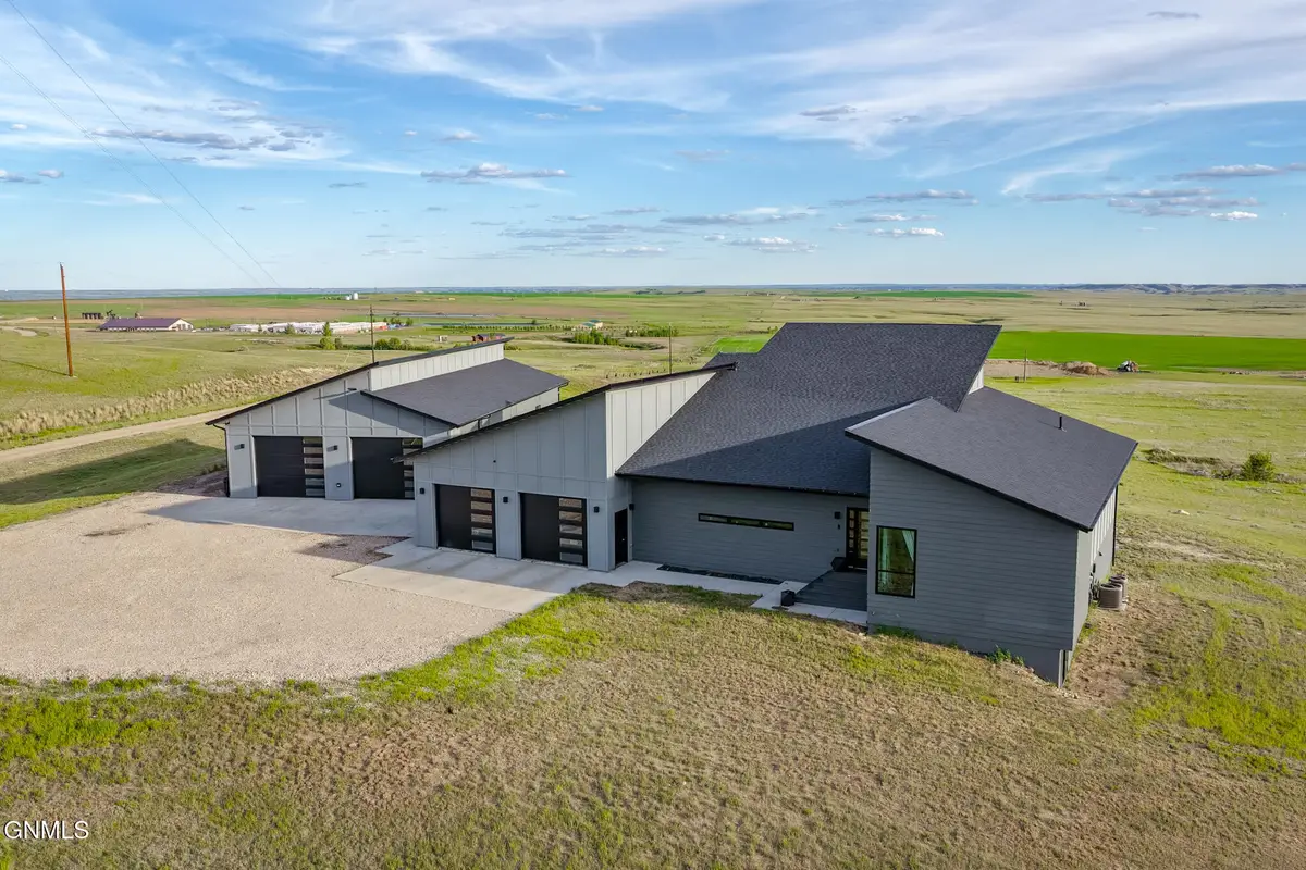 14706 Lambert Street, Williston, ND 58801 - #1