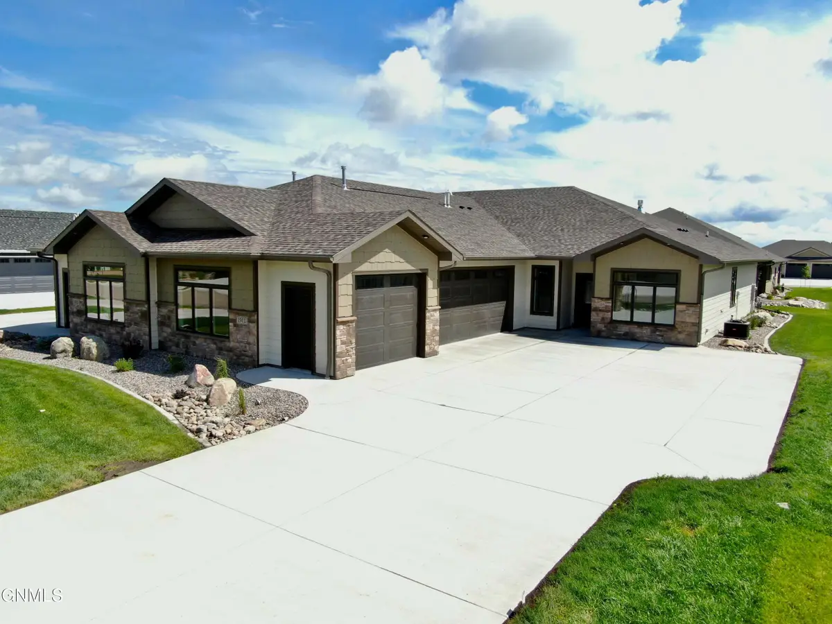 1911 Community Lp, Bismarck, ND 58503 - #1