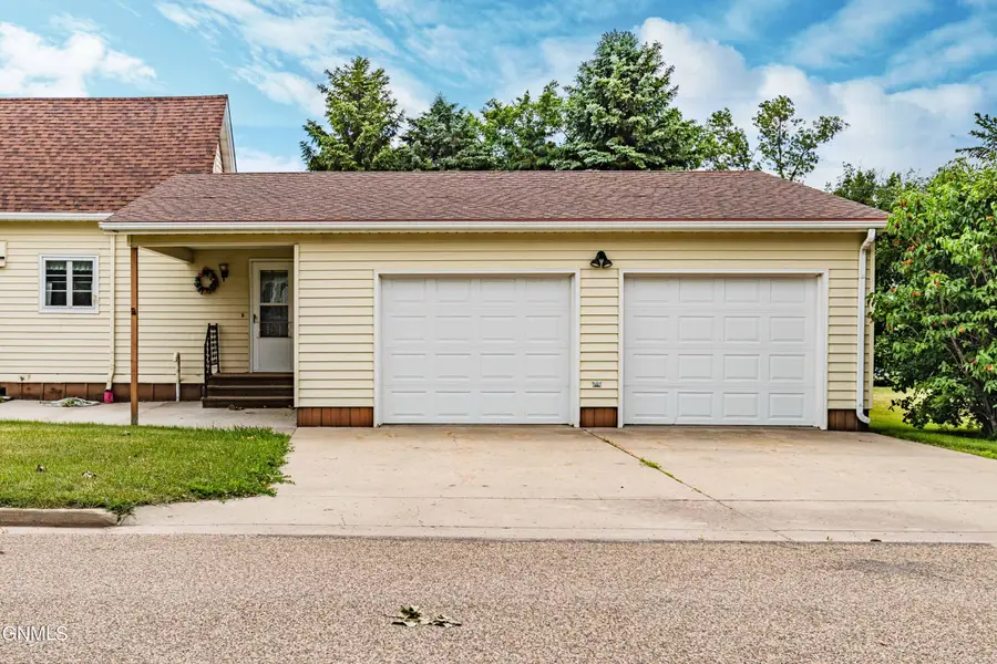 253 1st Street Ne, Garrison, ND 58540 - #3