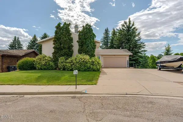 507 9th Avenue Nw, Mandan, ND 58554