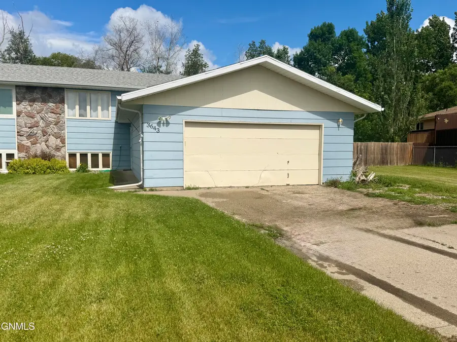 3643 Regent Drive E, Bismarck, ND 58504 - #2