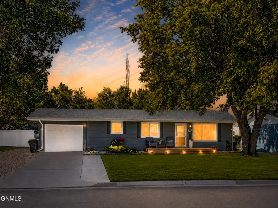 31 Mcdougall Drive, Lincoln, ND 58504 - #2
