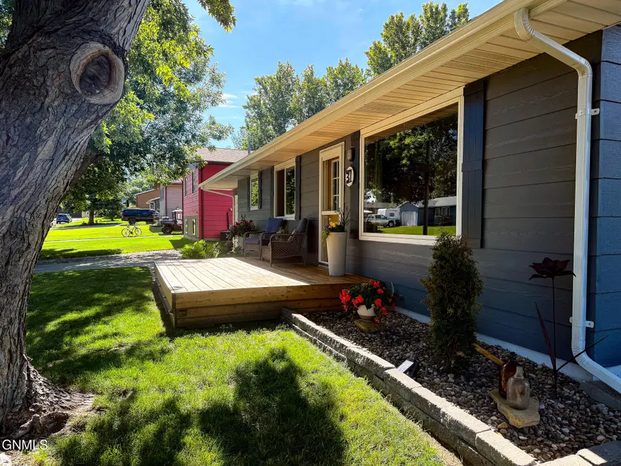 31 Mcdougall Drive, Lincoln, ND 58504 - #3